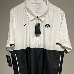Nike Iowa Hawkeyes official on-field short sleeve coaches pullover